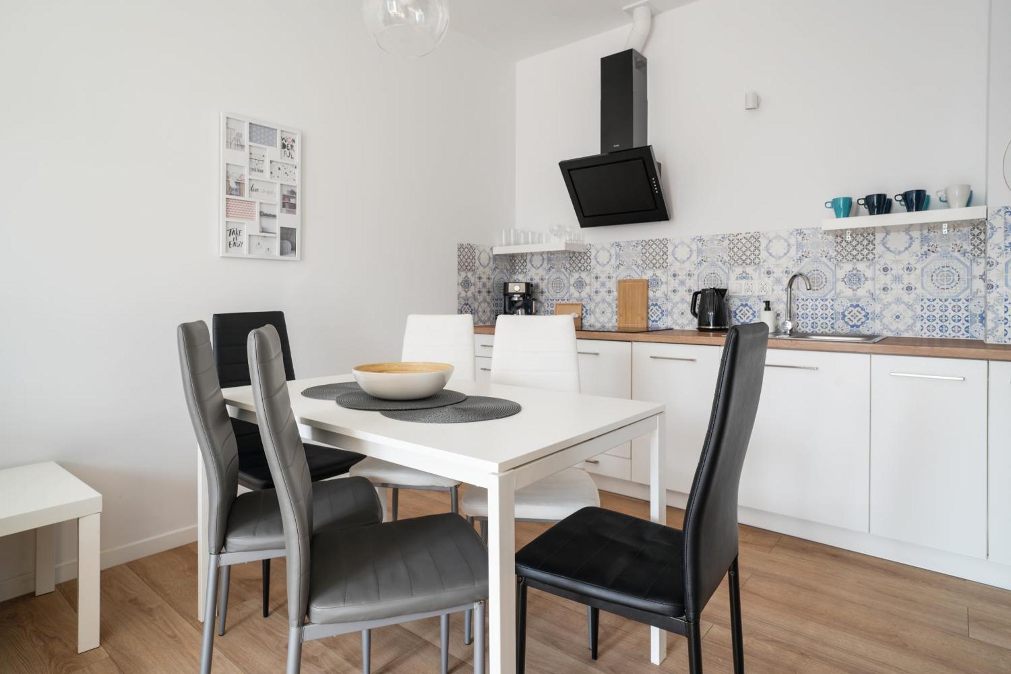 Apartamenty "La Villa" Superior II Z Dwoma Sypialniami, Balkonem, Parkingiem, Blisko Centrum Kudowa-Zdrój Buitenkant foto